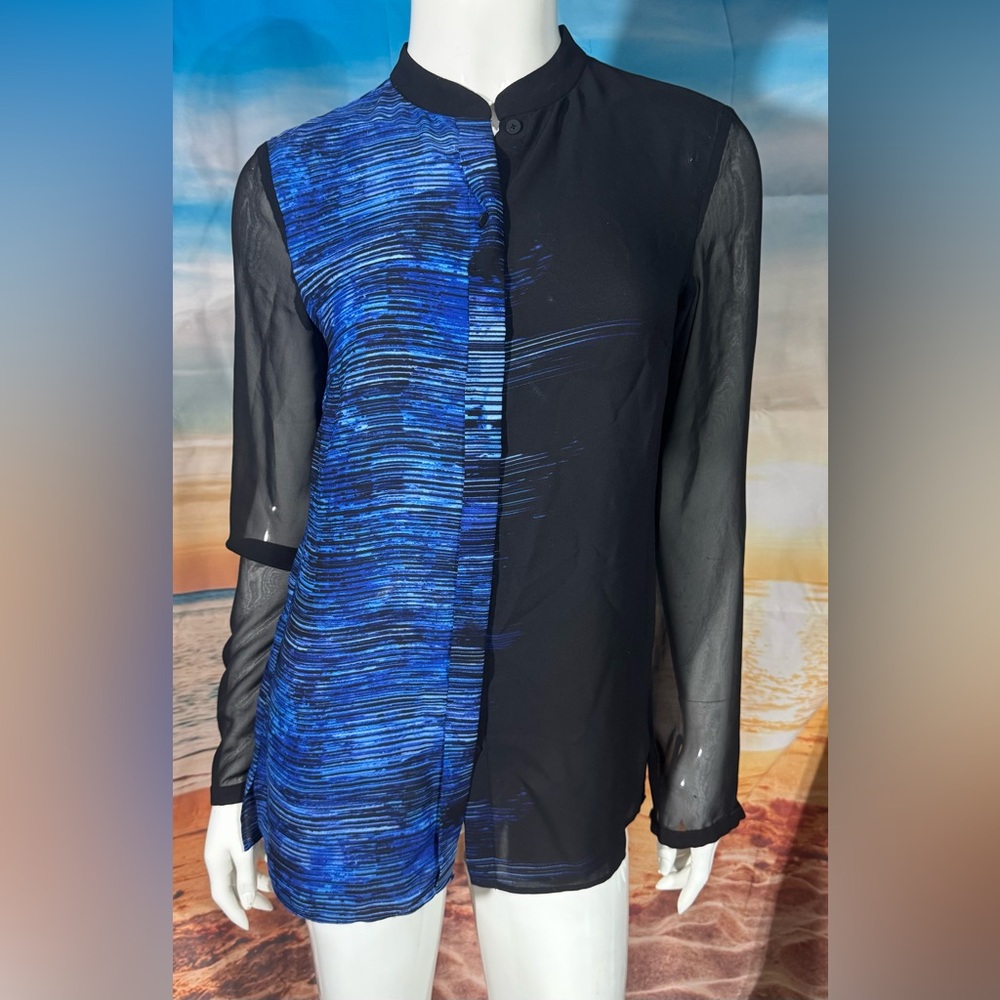 T Tahari blouse